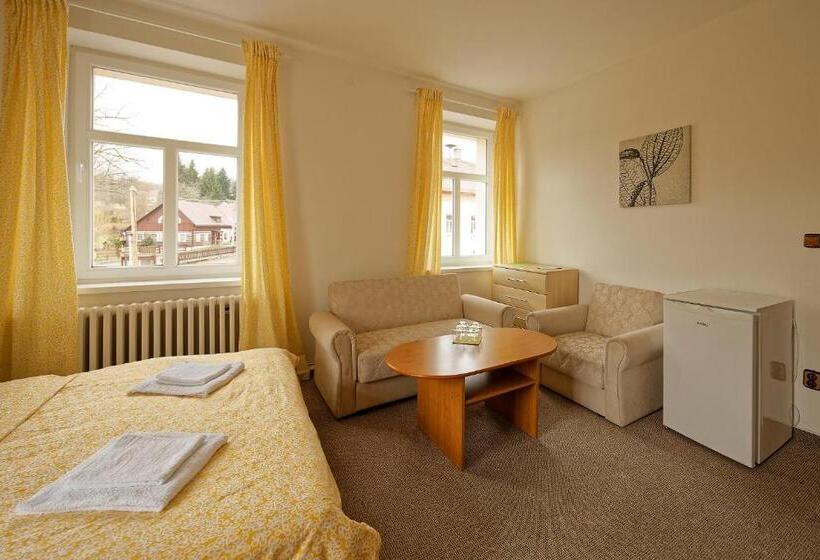 Pensionat Penzion A Restaurace Na Křižovatce