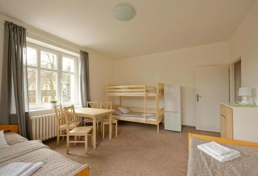 Majatalo Penzion A Restaurace Na Křižovatce