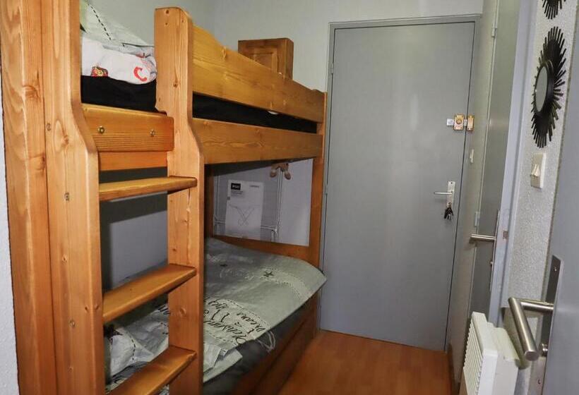 Charmant Studio Rénové Au Centre De Samoëns, Avec Balcon, Parking Et Accès Bus à 150m Fr 1 624 106