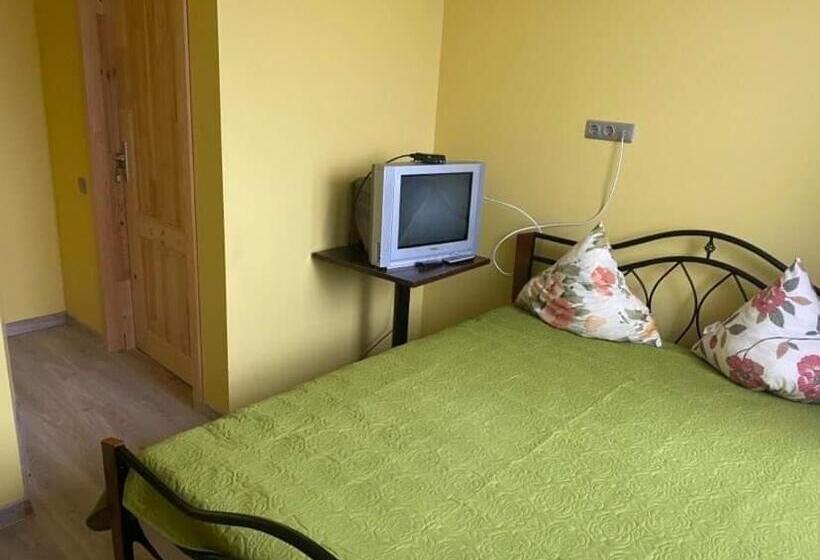 هاستل Babilonas