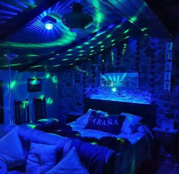 Retkeilymaja La Cabaña Romantica De Llano