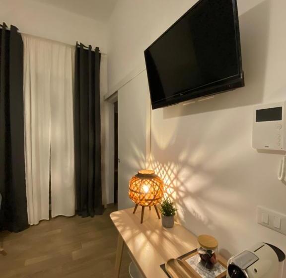 تختخواب و صبحانه Novantuno