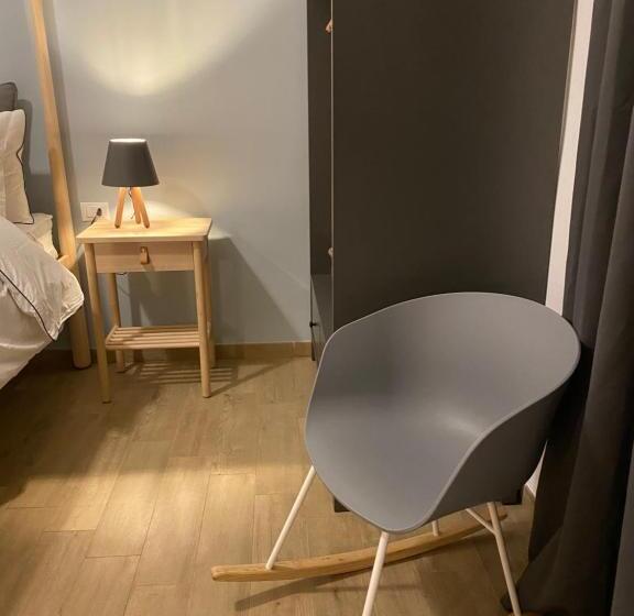 تختخواب و صبحانه Novantuno