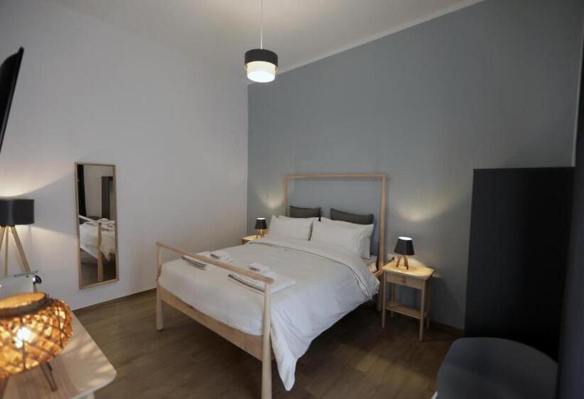 تختخواب و صبحانه Novantuno