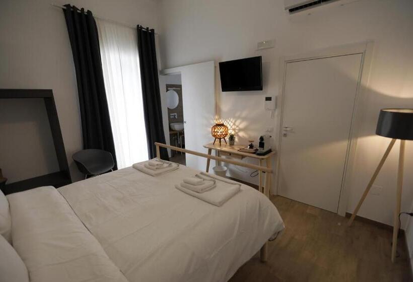 تختخواب و صبحانه Novantuno