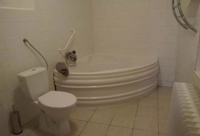 Aamiaismajoitus (B&B) U Broučků