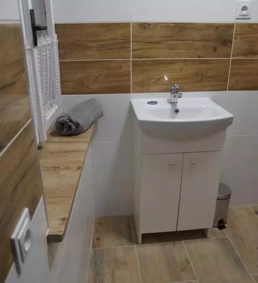 Aamiaismajoitus (B&B) U Broučků