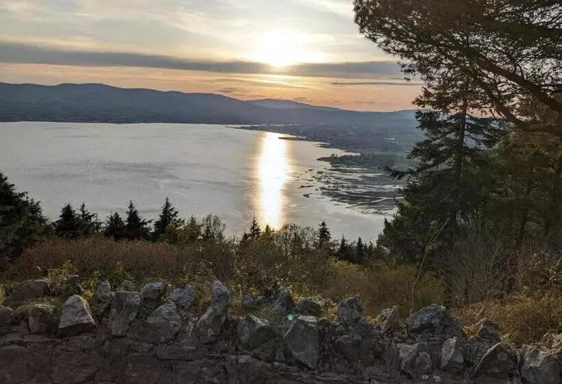 Forest View Impeccable Two Bedroom House