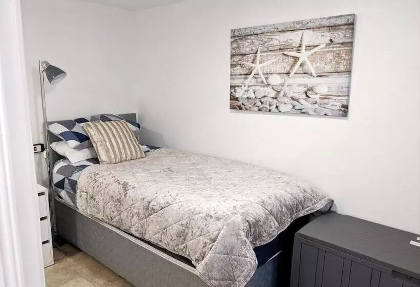 Forest View Impeccable Two Bedroom House