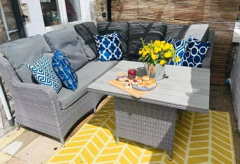 Haslemere   Beer Devon