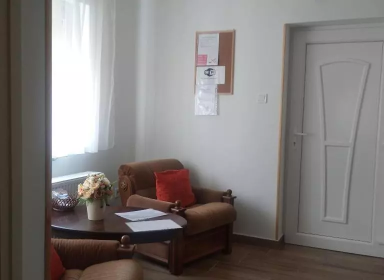 Kaptárkő Apartmanház