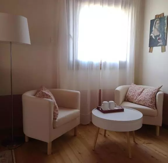 La Porta Accanto B&b