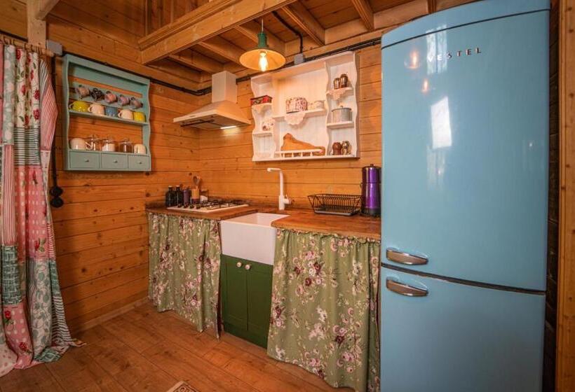 Peaceful House With Patio And Backyard In Kayakoy Fethiye