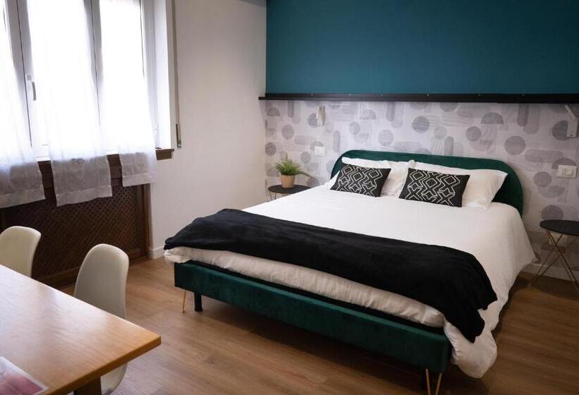 پانسیون Ale House