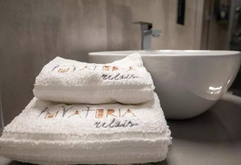 Majatalo Materia Relais