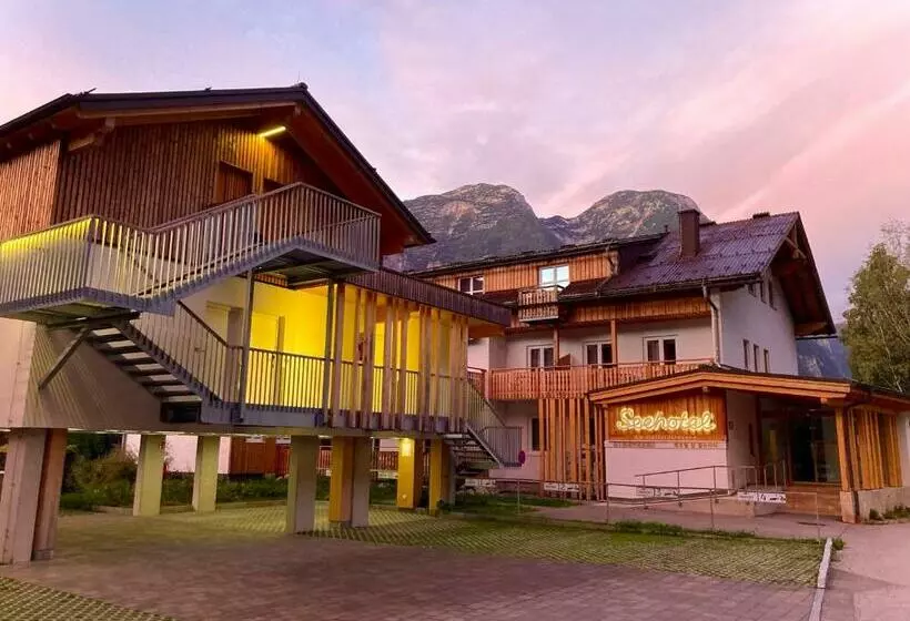Seehotel Am Hallstättersee Modern Rooms