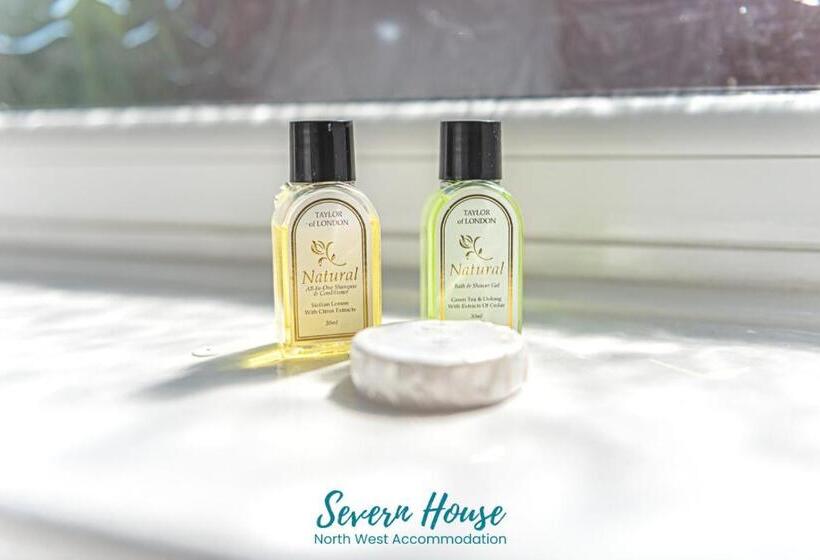 Severn Street House Serviced Accommodation