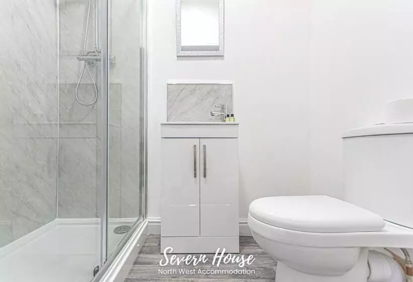 Severn Street House Serviced Accommodation