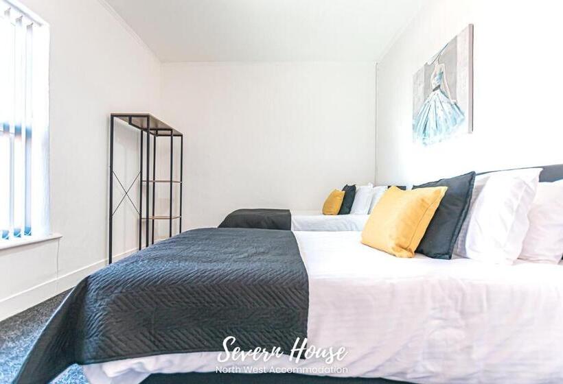 Severn Street House Serviced Accommodation
