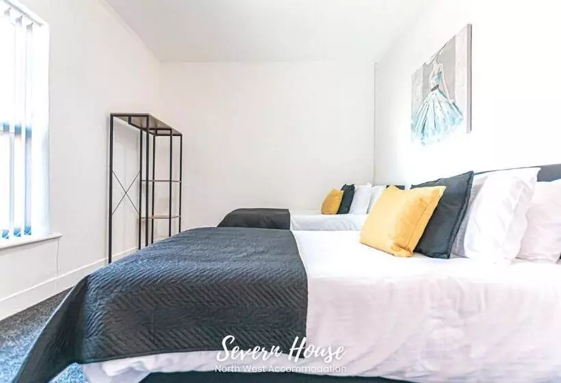 Severn Street House Serviced Accommodation