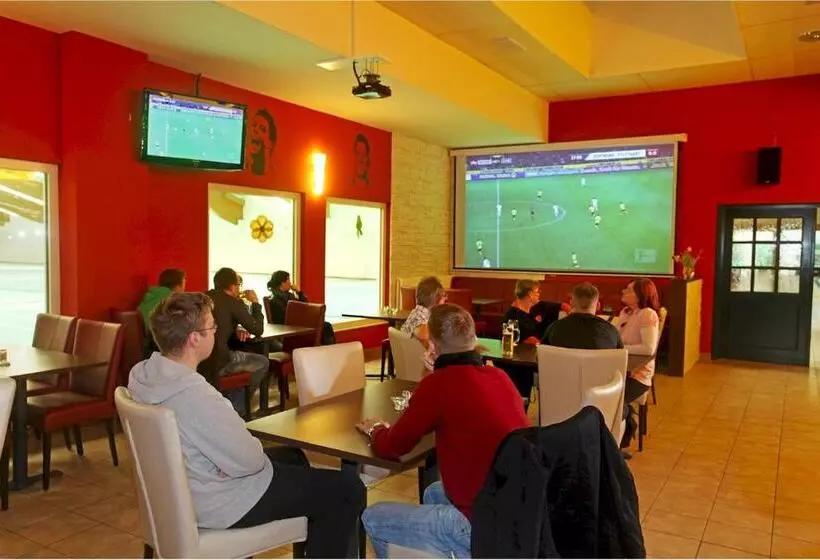 Sporthotel Neuruppin   Apartmenthaus Mit Ferienwohnungen