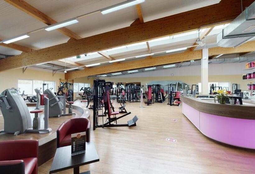 Sporthotel Neuruppin   Apartmenthaus Mit Ferienwohnungen