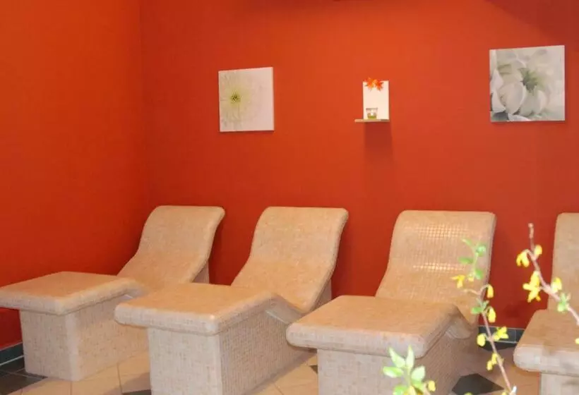 Sporthotel Neuruppin   Apartmenthaus Mit Ferienwohnungen