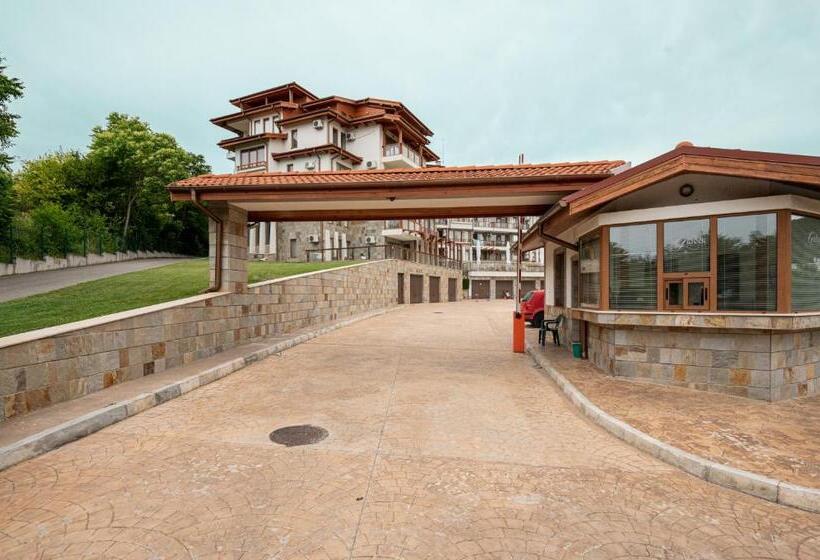 апартамент за гости влади в комплекс Garden Palace Balchik
