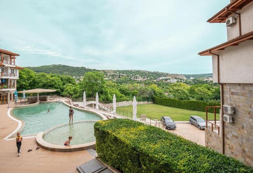 апартамент за гости влади в комплекс Garden Palace Balchik