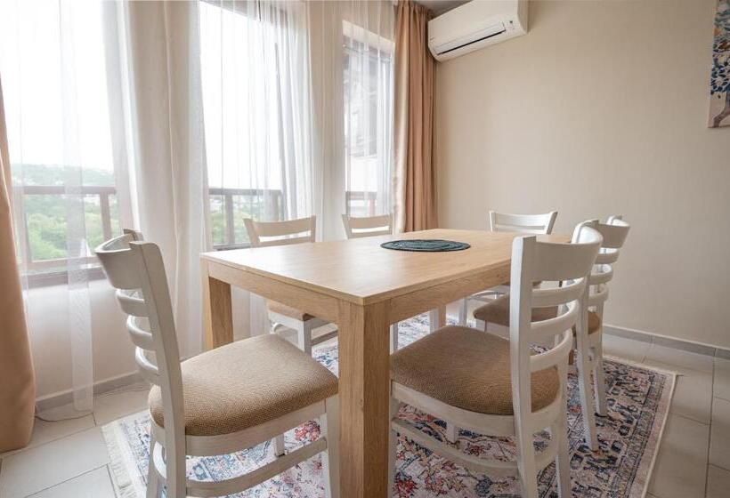 апартамент за гости влади в комплекс Garden Palace Balchik