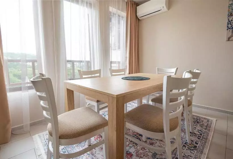 апартамент за гости влади в комплекс Garden Palace Balchik
