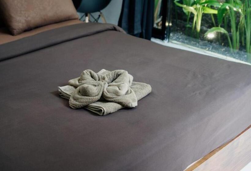 פנסיון Escotel Jalak