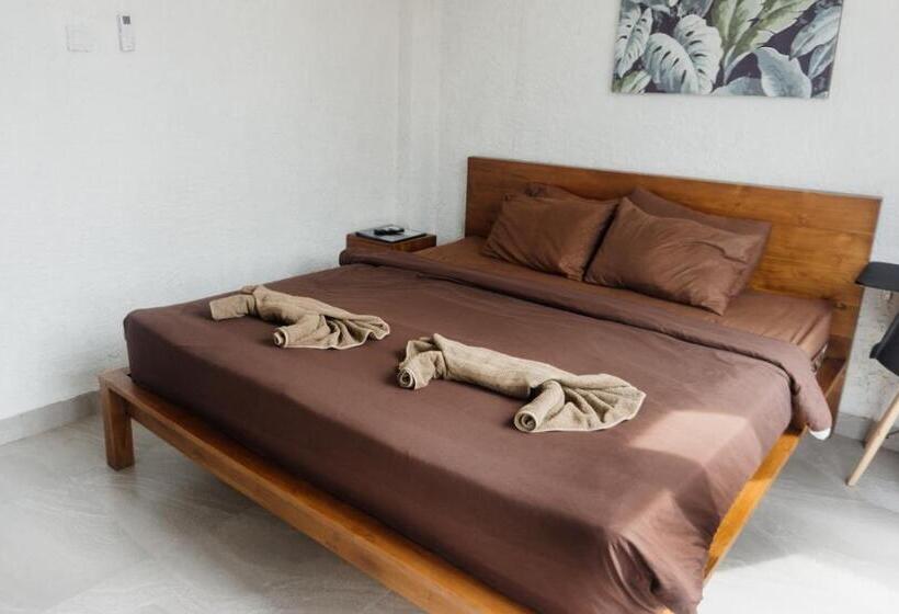 פנסיון Escotel Jalak