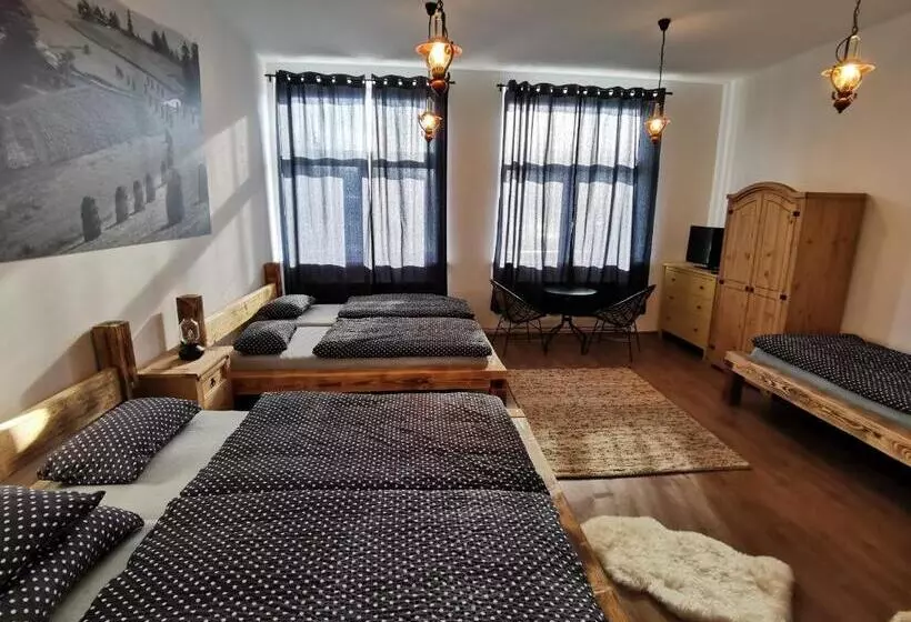 Majatalo Penzion Loučka Bystřice