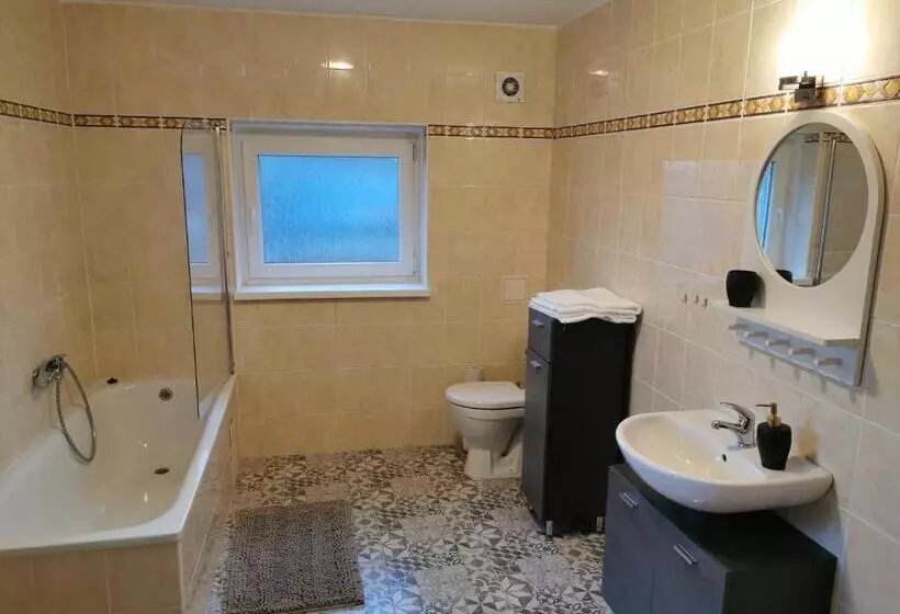 Majatalo Penzion Loučka Bystřice