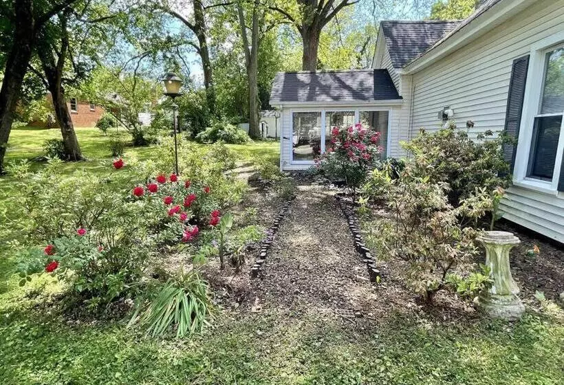 The Yellow Cottage By Tims Ford Lake