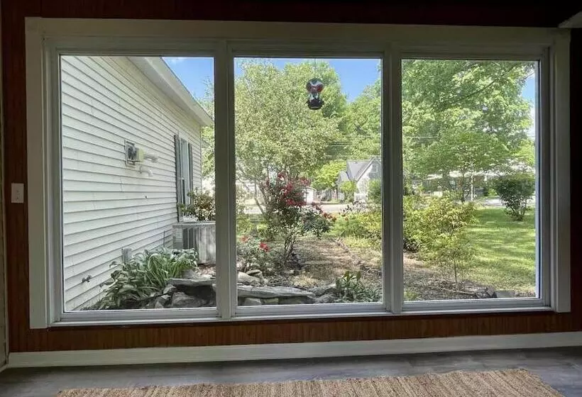 The Yellow Cottage By Tims Ford Lake