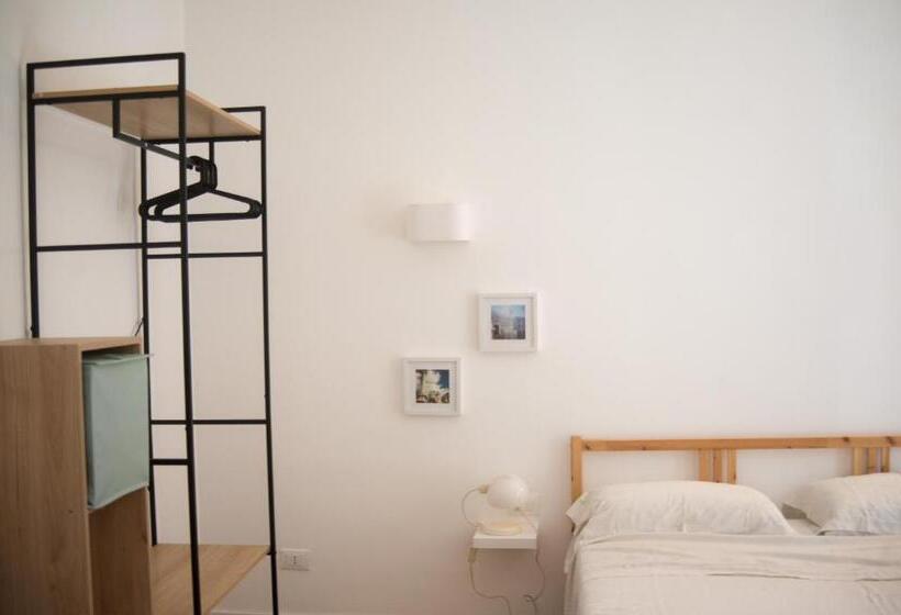 Via Pannieri Apartament