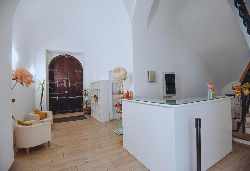 הוסטל Dimora Pardo