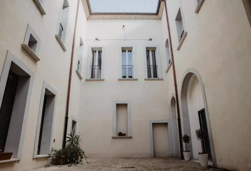 Retkeilymaja Dimora Pardo