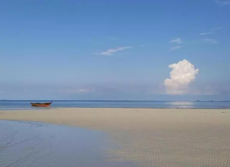 ユースホステル Mutiara Beach Resort