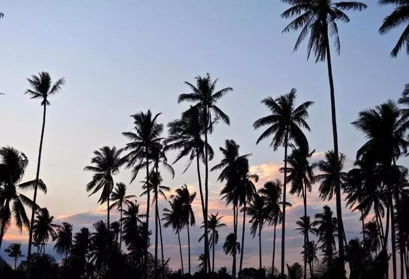 ユースホステル Mutiara Beach Resort