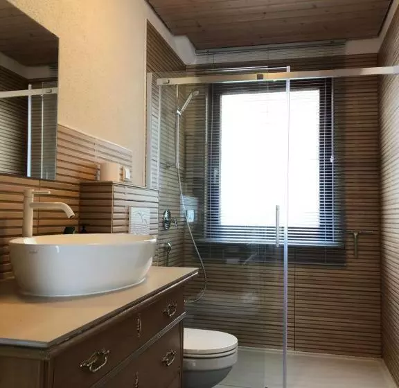 Große Wohnung Mit 2 Schlafzimmern