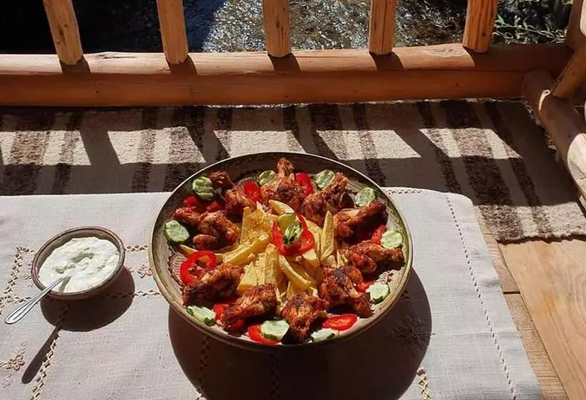 ペンション Căsuța Din Povești