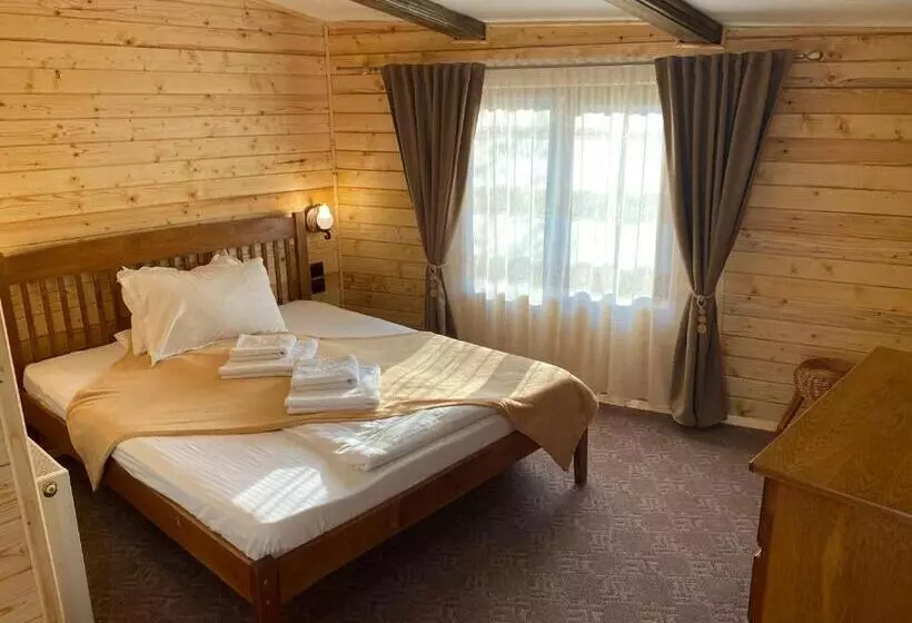 ペンション Căsuța Din Povești