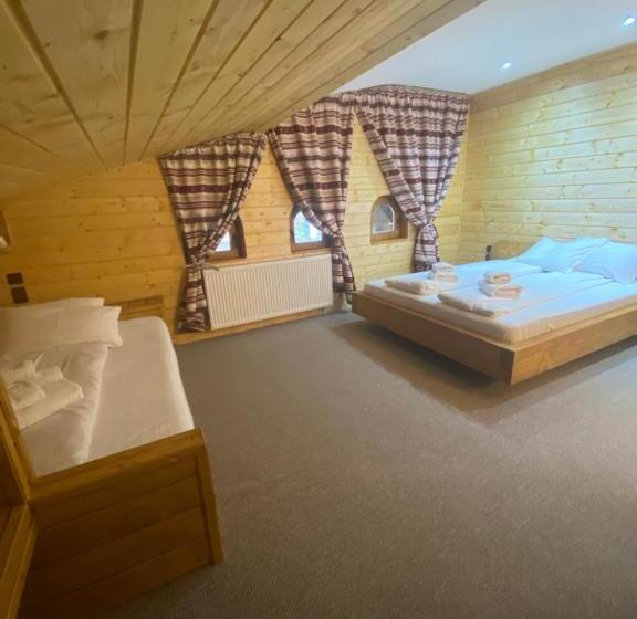 ペンション Căsuța Din Povești