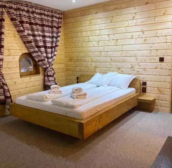 ペンション Căsuța Din Povești