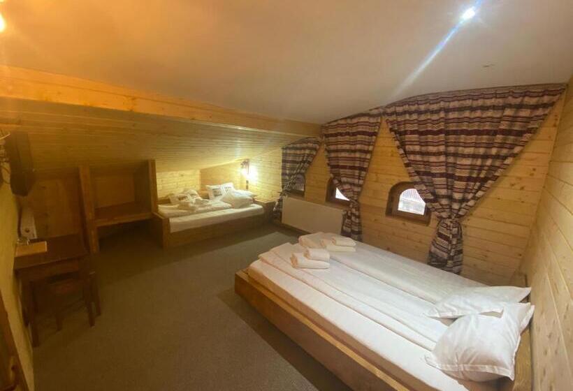 ペンション Căsuța Din Povești