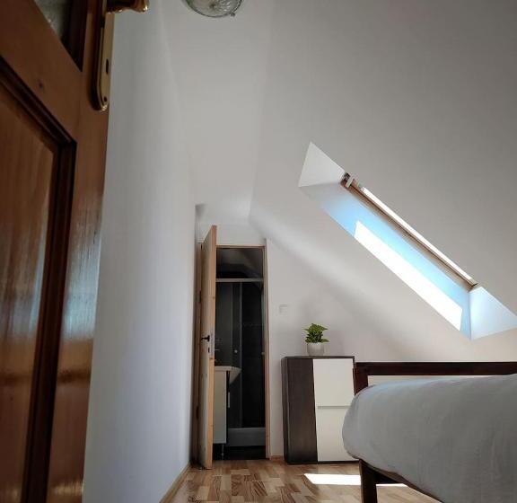 پانسیون Hillside