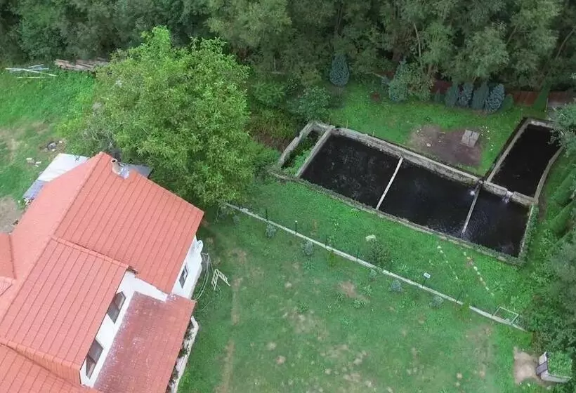 Majatalo La Păstravaria Cerna